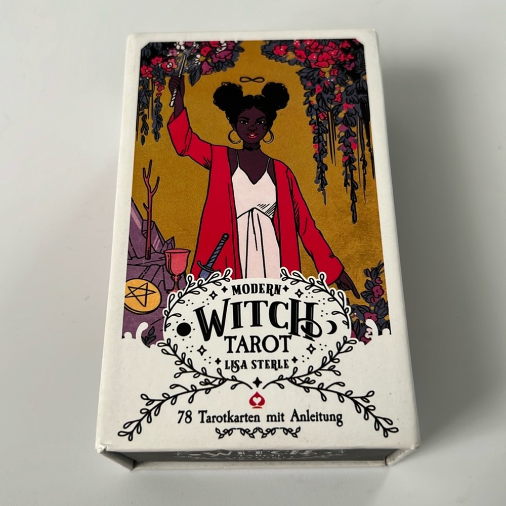 Modern Witch Tarot Deck IN GERMAN